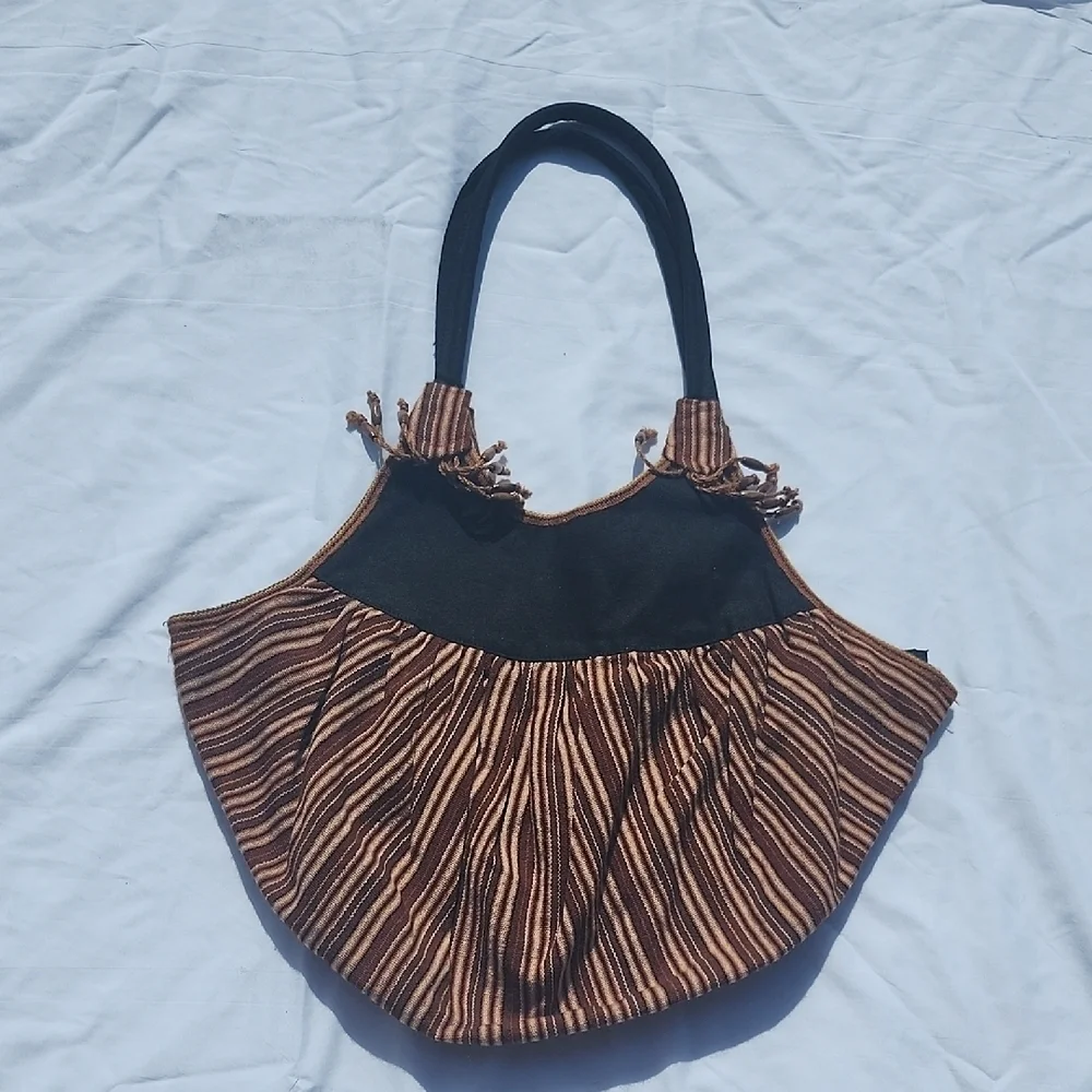 Elegant Black and Brown Pleated Shoulder Bag